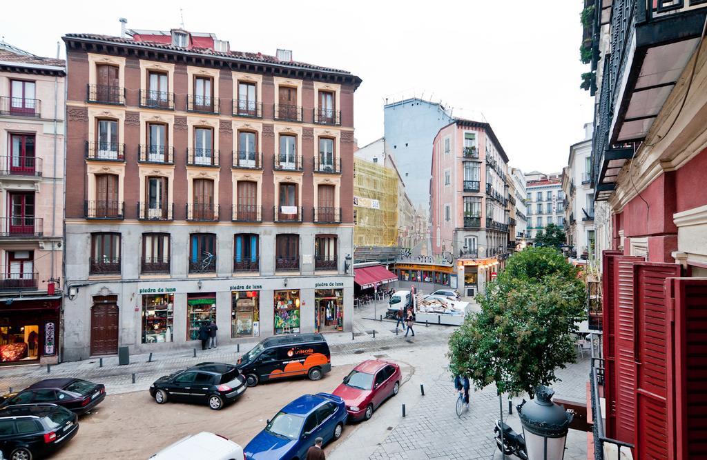 Apartamentos Puerta Del Sol I Μαδρίτη Δωμάτιο φωτογραφία